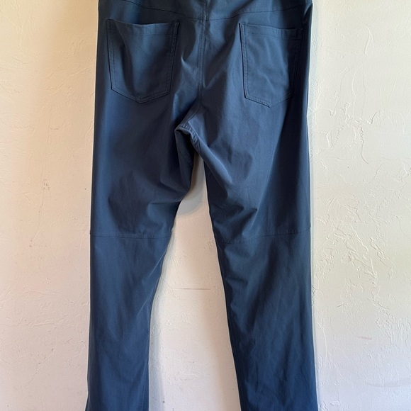 Lululemon Men’s Blue Active Wear Pants (Damaged) Front Zip and 5 Pockets Sz 36 - Picture 7 of 10